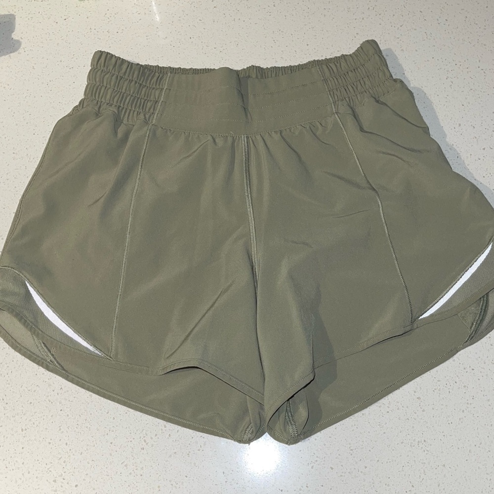 Lululemon Women’s Run Hotty Hot High-Rise Lined Shorts. Size 2 Tall